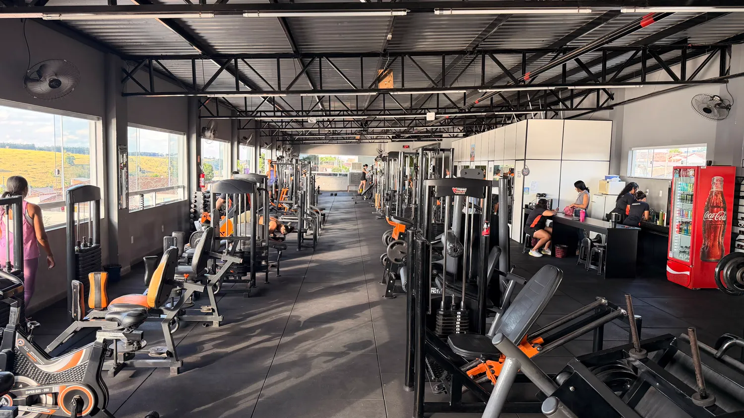 Ambiente da Academia Top Fitness