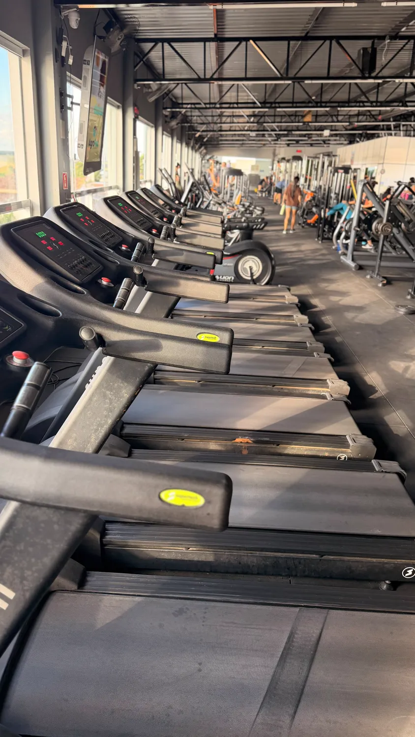 Ambiente da Academia Top Fitness