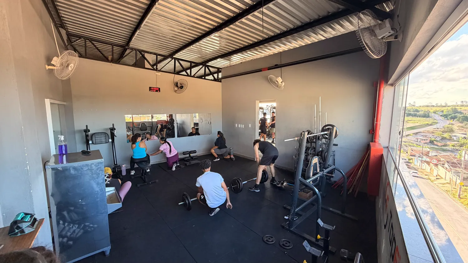 Ambiente da Academia Top Fitness